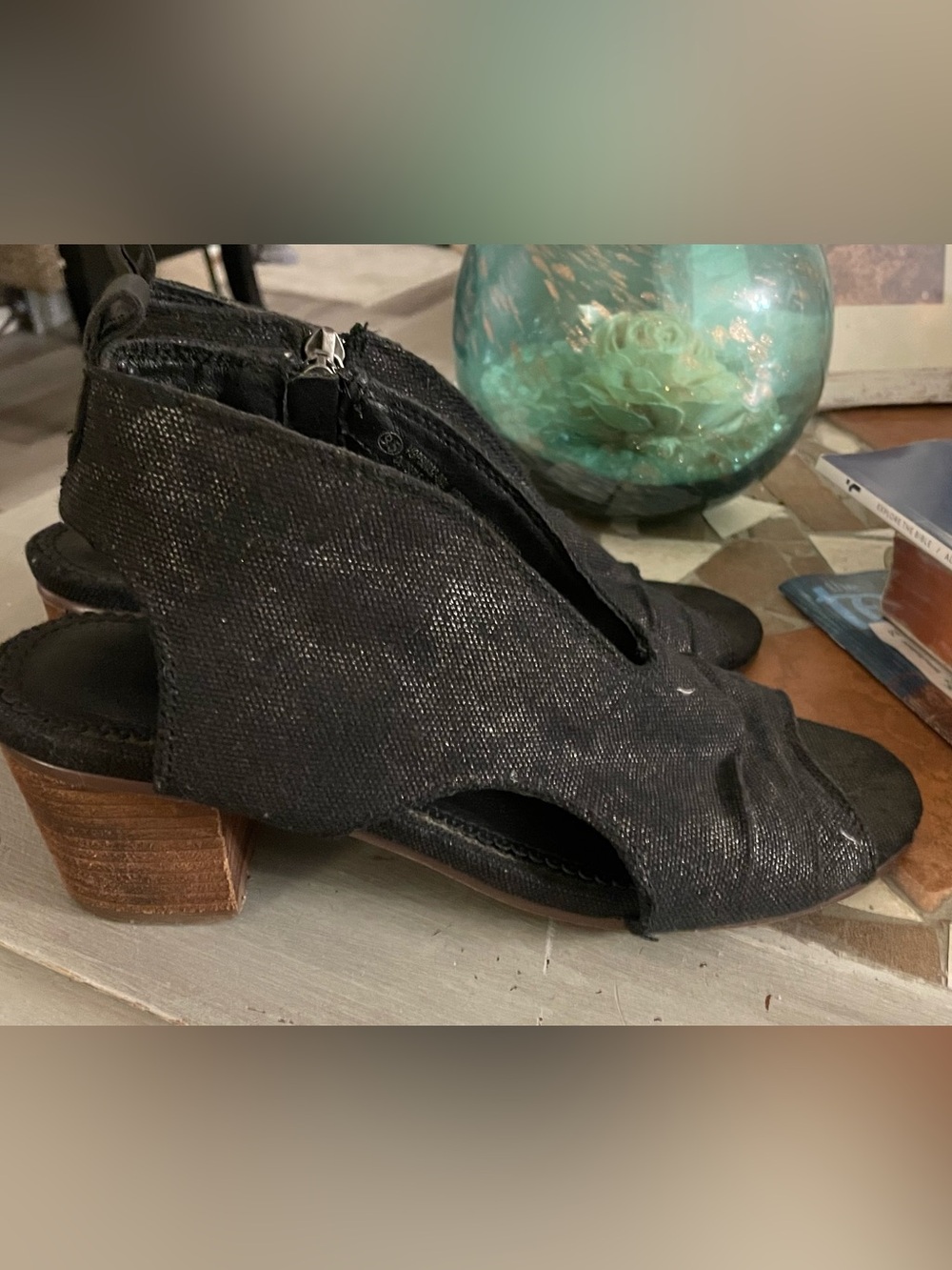 Black Textured Open-Toe Slingback Mules - Unbranded
